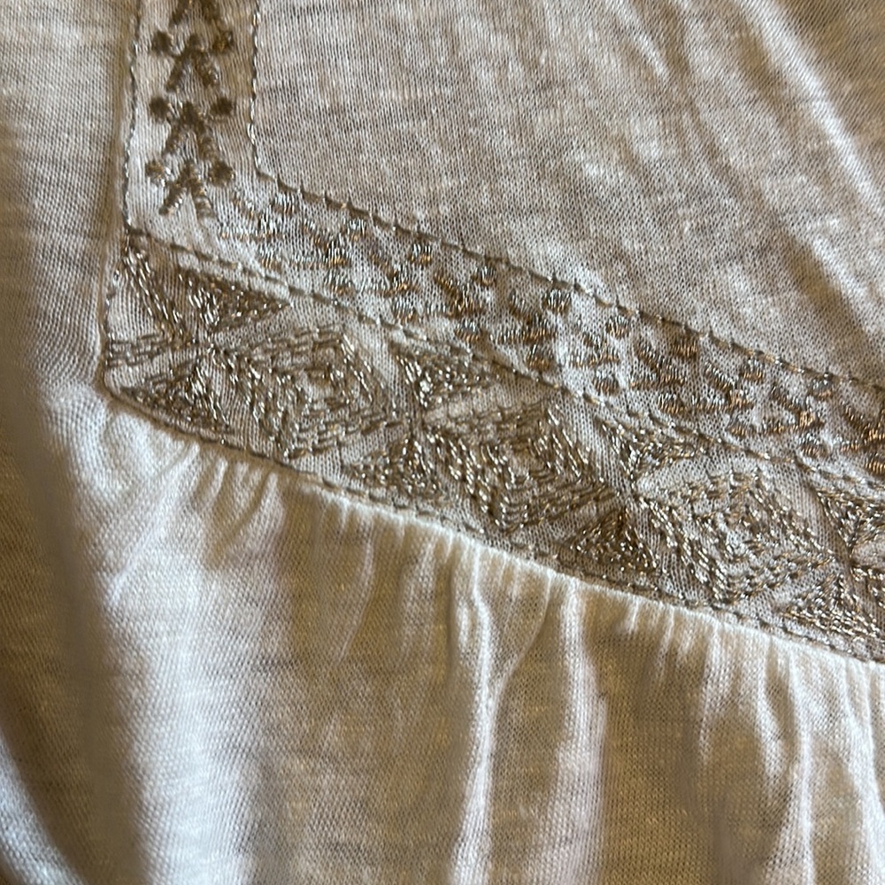 Akemi + Kin Cream Linen Top - Picture 5 of 8
